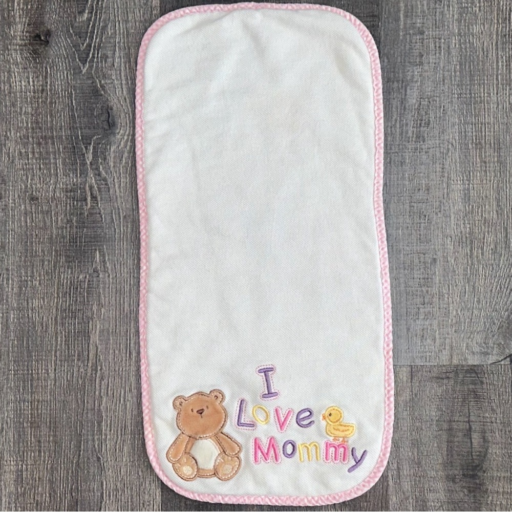 💞 Baby Girls I Love Mommy Teddy Bear Burp Cloth